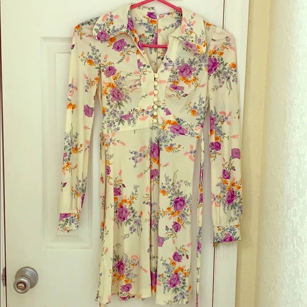 Vintage floral collared dress